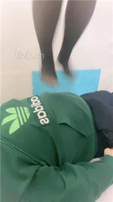 221355yl652aoyos4b010y.jpg