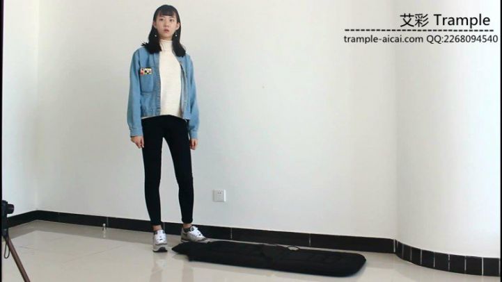 204305n7gtzf7t1f8s7c83.jpg