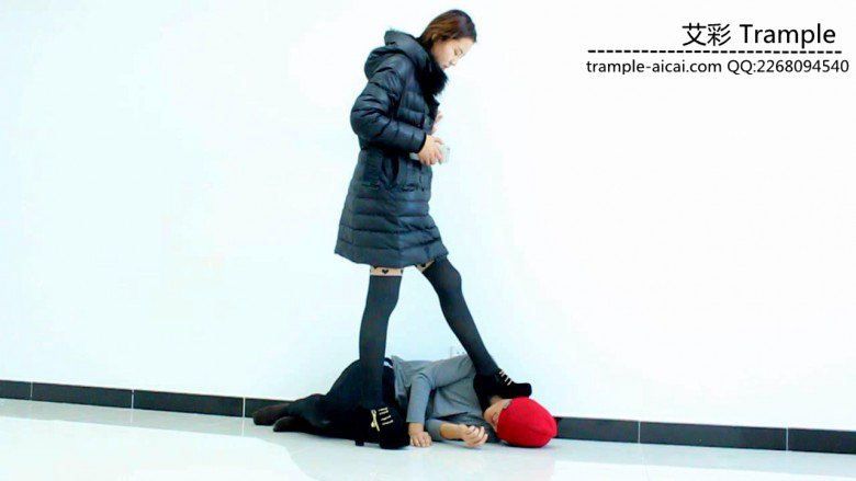 174543a3tchlh3nh3n8lm3.jpg
