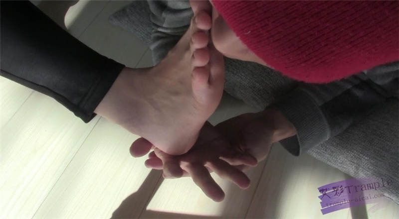 124759oyqxsubsrzbkwuss.jpg