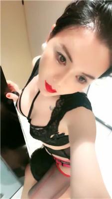 214838uj7eqpq2rfrpq19r.jpg