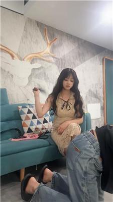 130236y3w03zoozivgbwiz.jpg