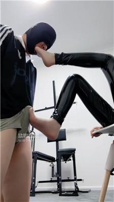 150244nq0lqpr899hap30o.jpg
