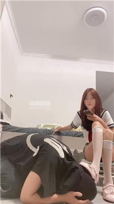 145146h1sqq1qbbi00xus3.jpg