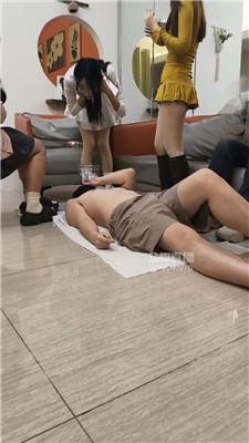 011403i2fk2h55jhwdgraw.jpg