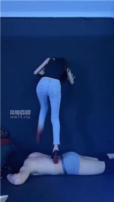 013118vqux96e6pad41aqz.jpg