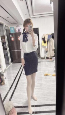 095510itxmgai9ilratnrx.jpg