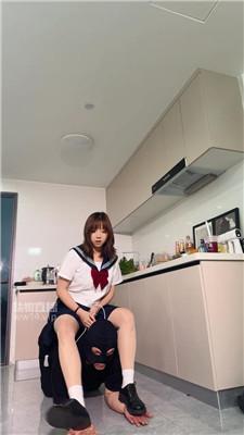 003121p7cuxry7fkmzk3v2.jpg